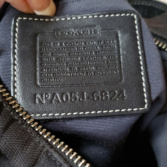 Signature Coach Purse - Picture 7 of 7